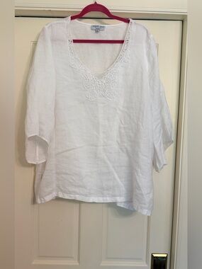 august silk White Linen Scoop Neck Tunic with Lace Detail